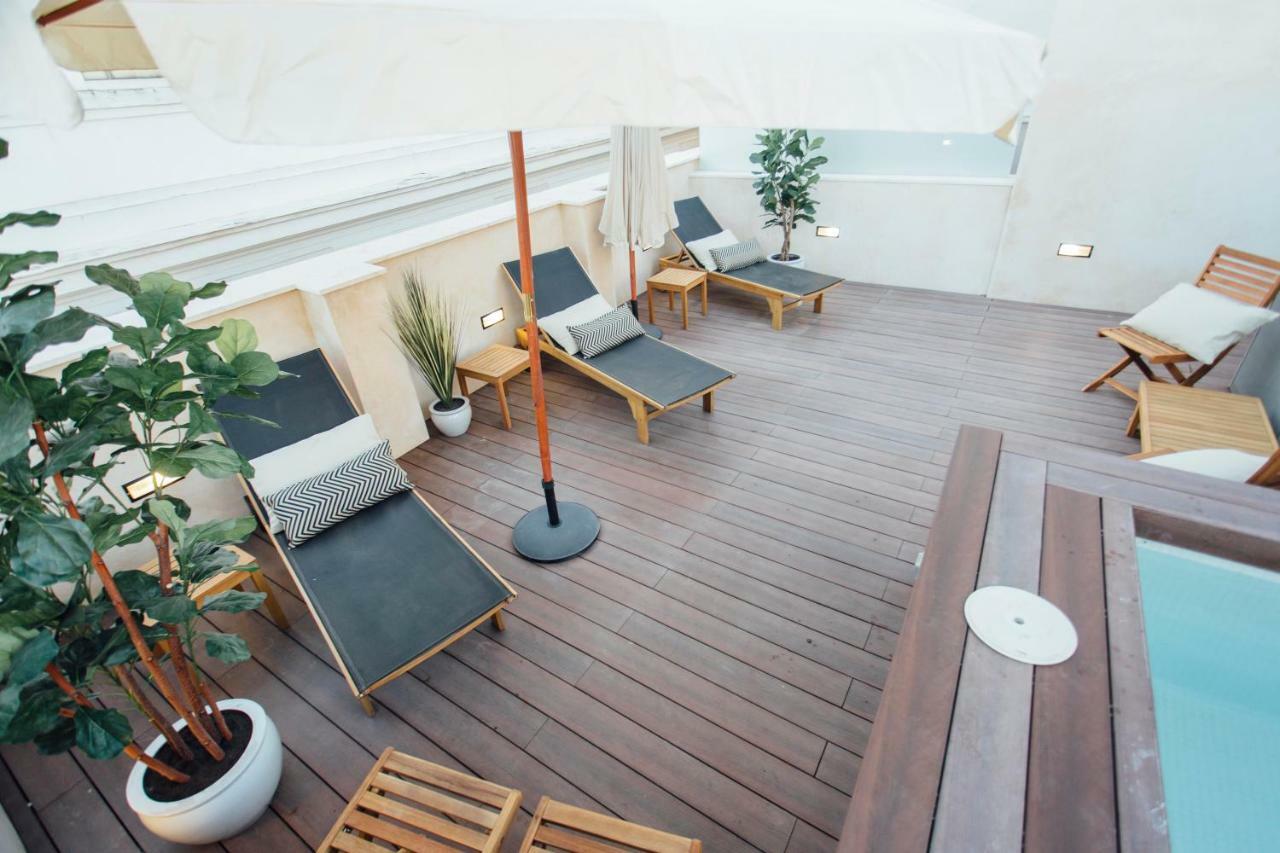One&Lux Byron Suites Sevilla Buitenkant foto