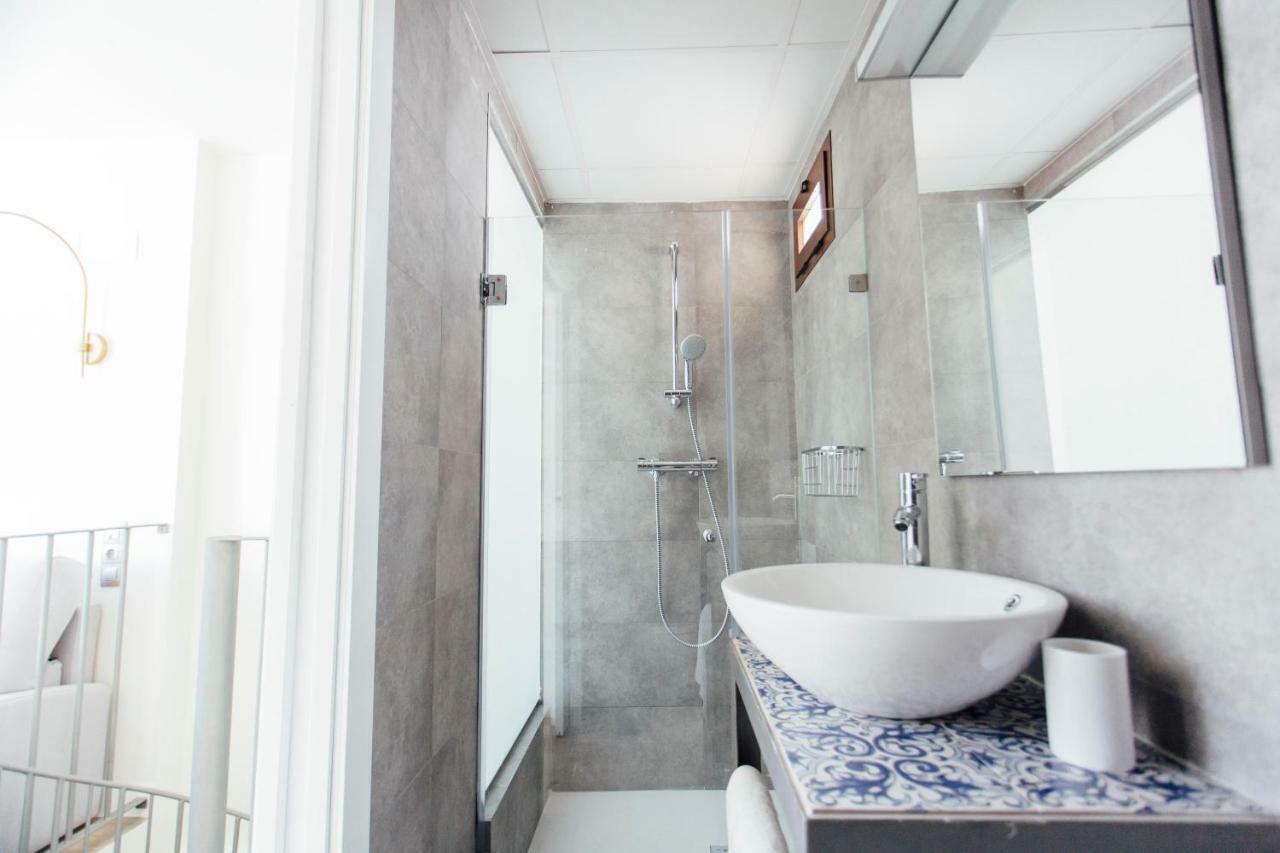 One&Lux Byron Suites Sevilla Buitenkant foto